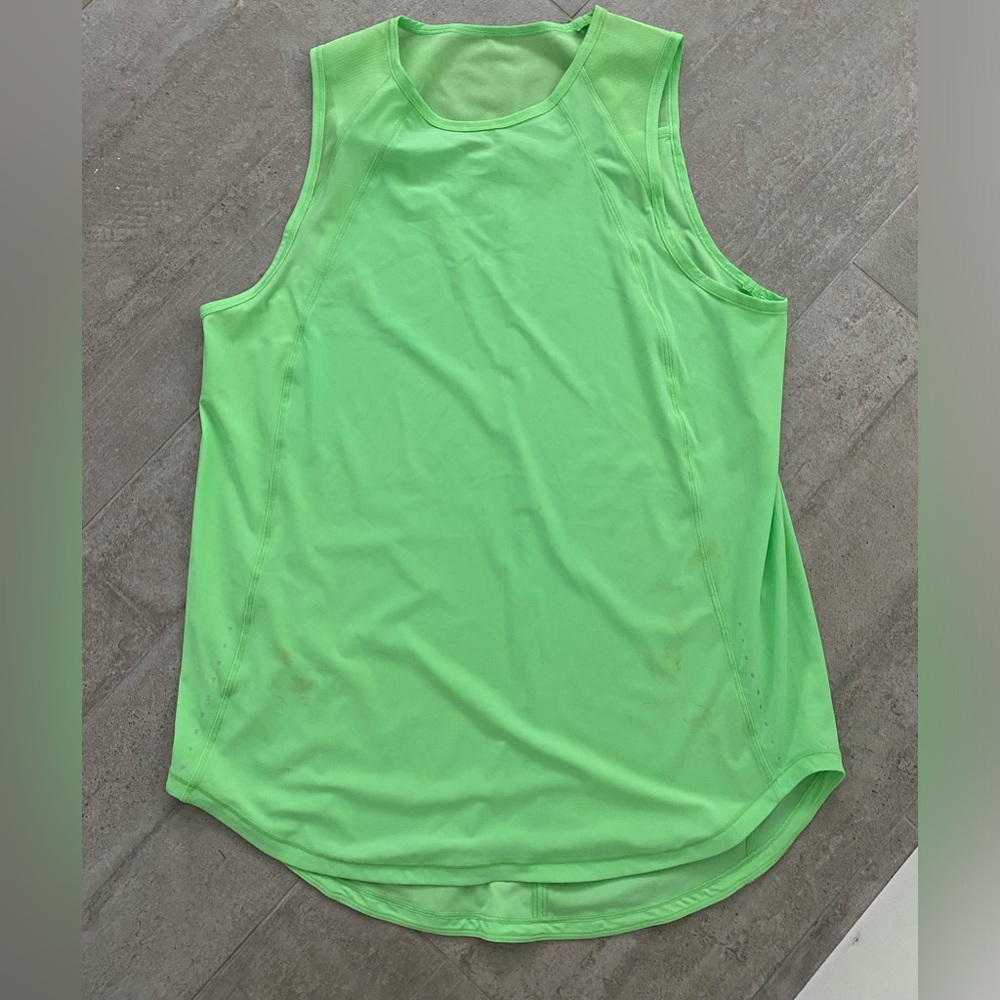 Lululemon top